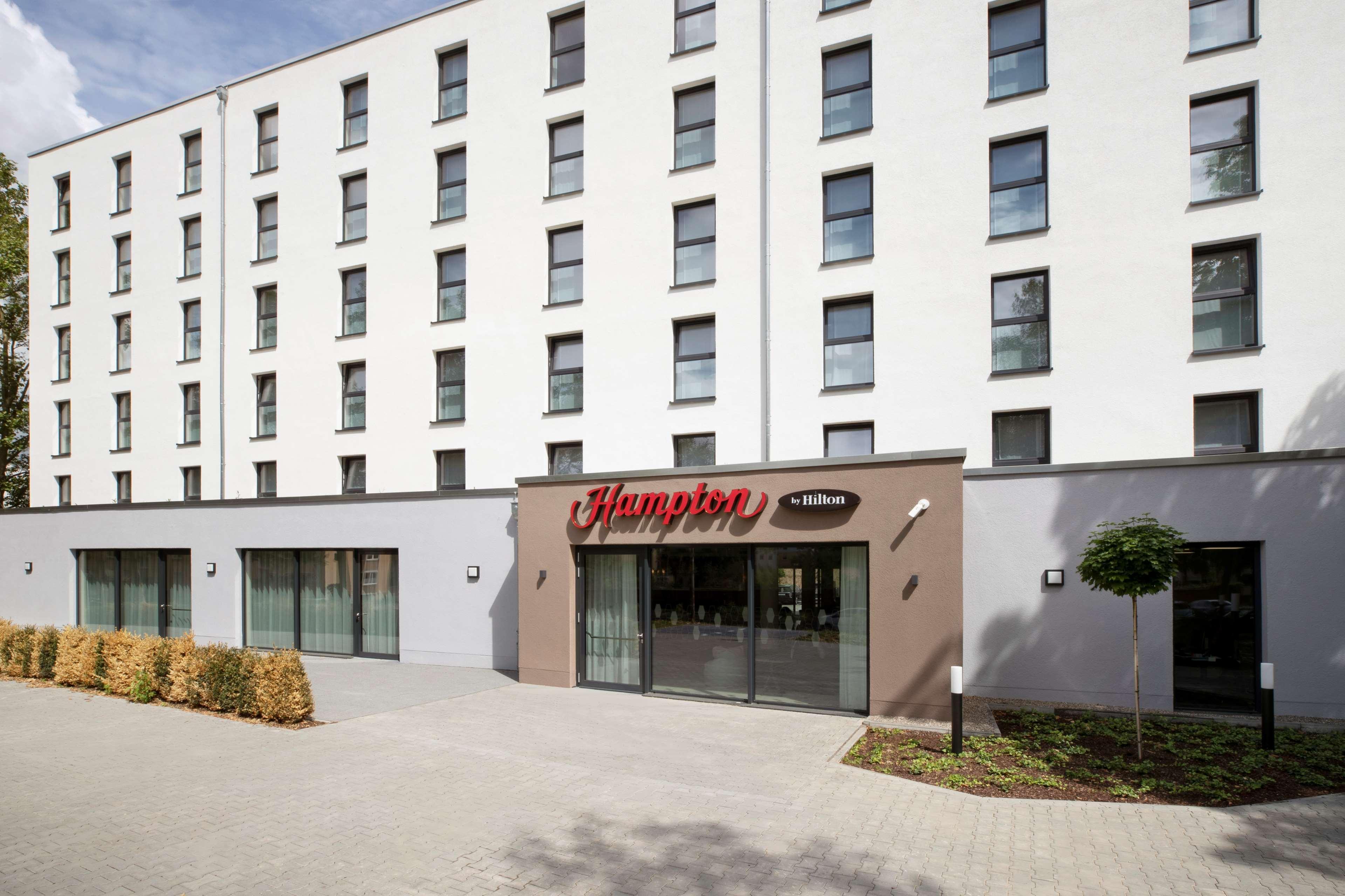 Hampton By Hilton Кайзерслаутерн Екстериор снимка